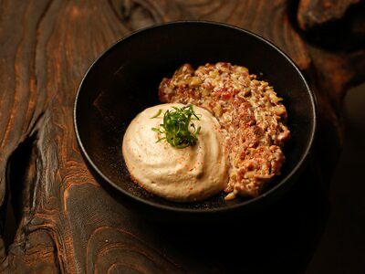 Тартар из телятины с грибным муссом