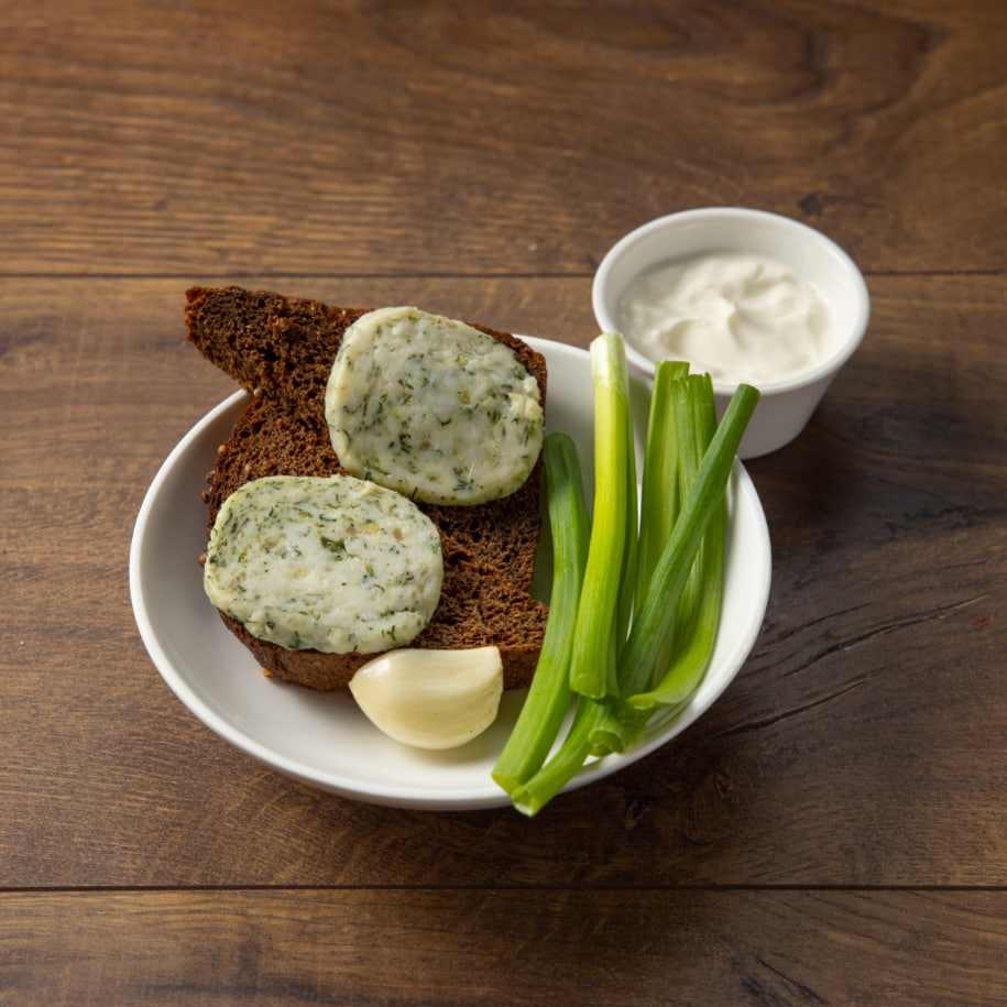 Хлеб и смалец