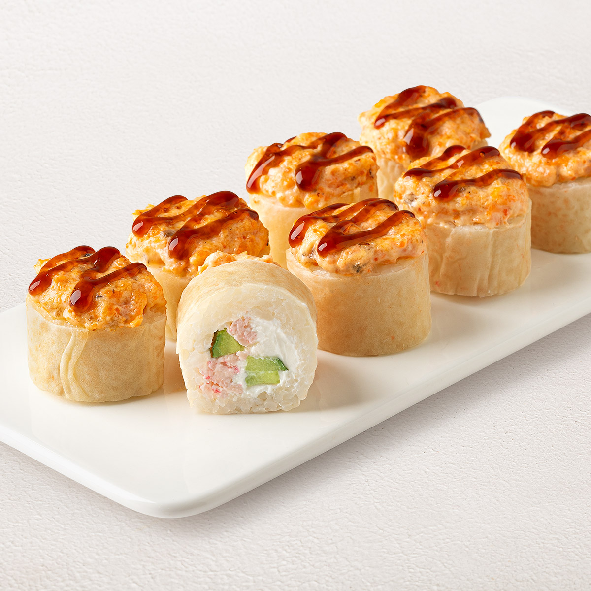 Спринг-ролл с угрём и лососем