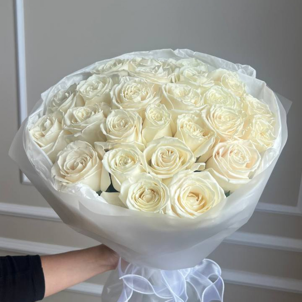 Моно букет из 25 роз 15 (предзаказ)