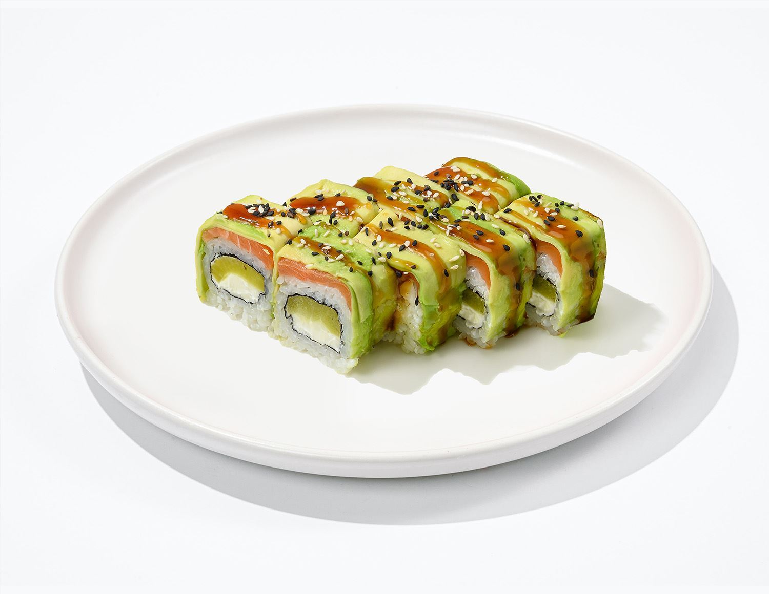 Ролл лосось такуан