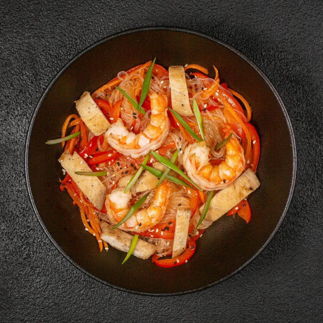 Лапша по сингапурски с креветкой и курицей