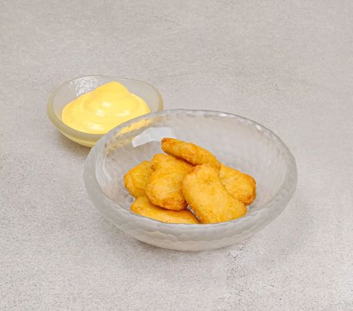 Наггетсы куриные с сырным соусом