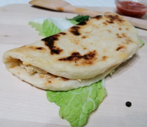 Кесадилья с курицей и сыром