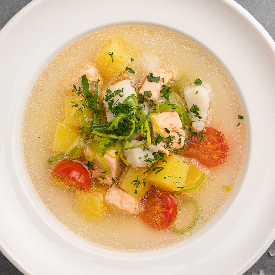 Уха из лосося и трески