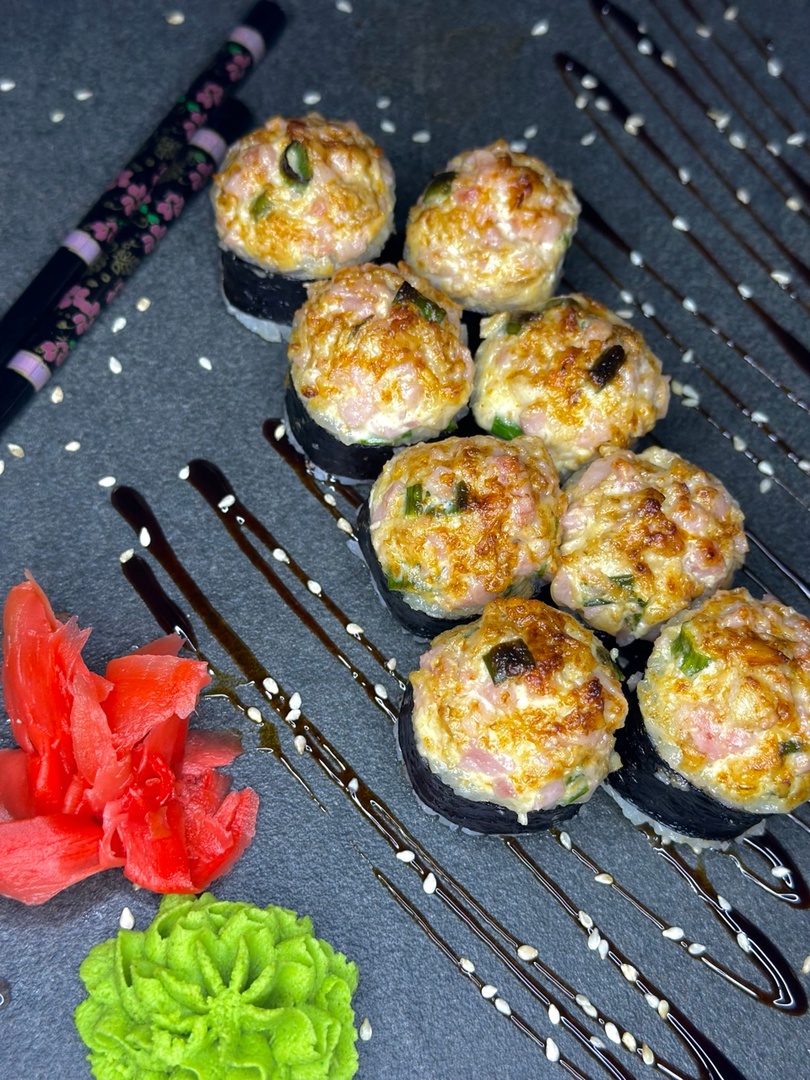 Запеченный ролл " Монако"