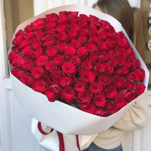 101 Роза просто красивый свежий букет