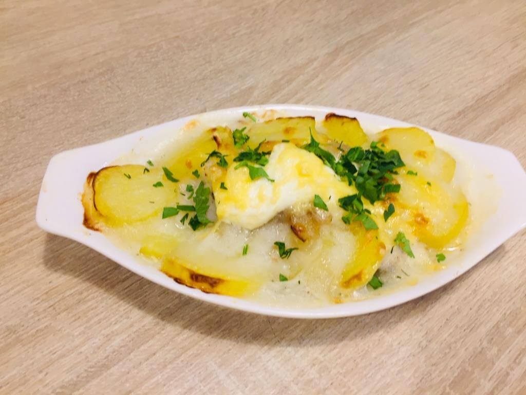 Треска запеченная с картофелем по-русски
