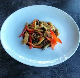 Гречневая лапша «Яки-соба» с курицей