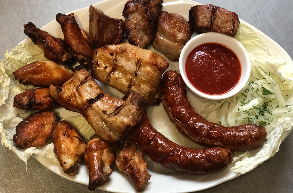 Мясная тарелка