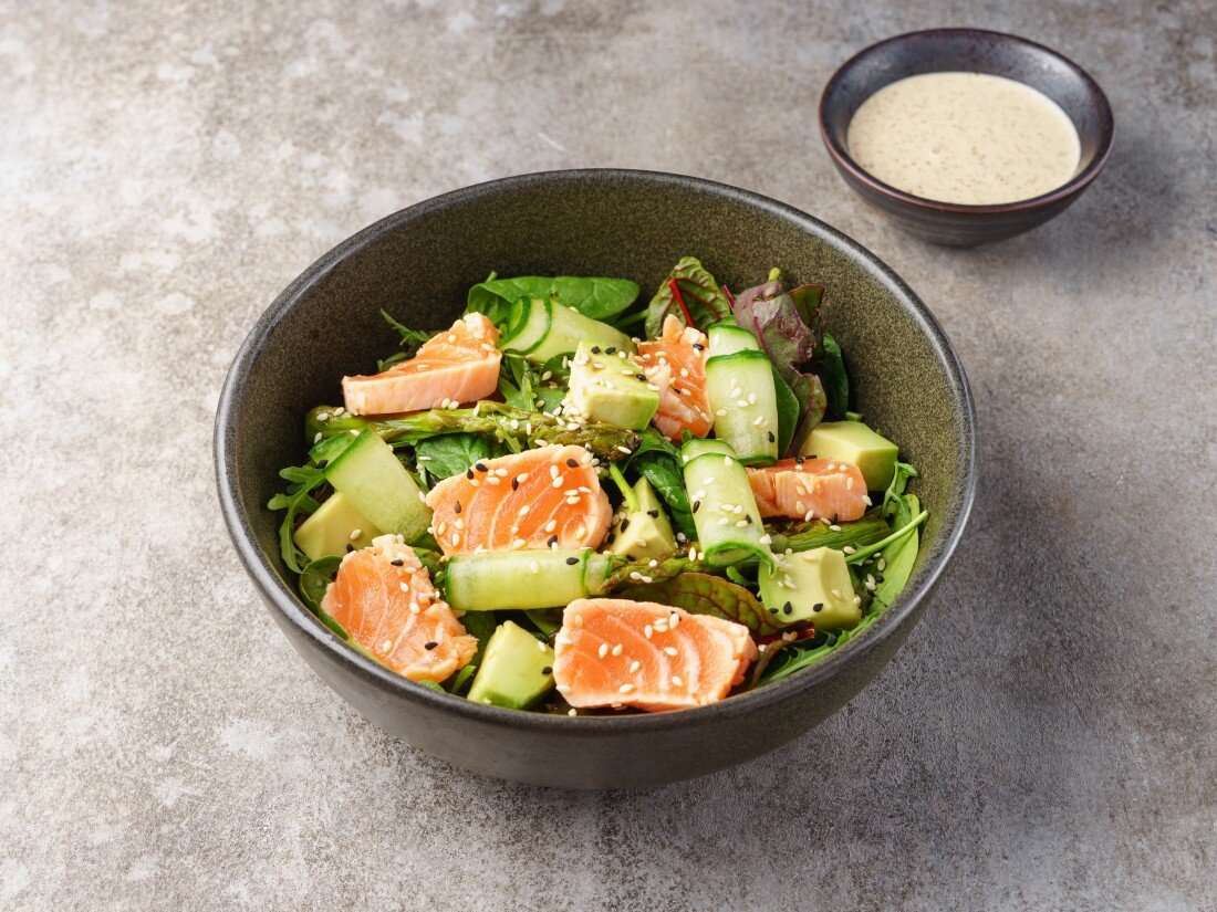 Салат Лосось татаки 200гр.