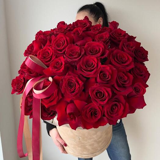 Французские розы в коробе