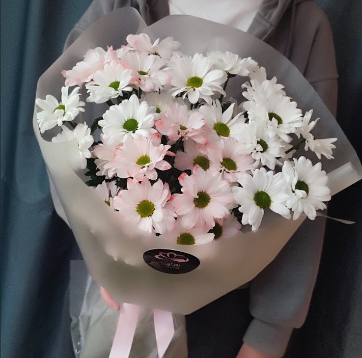 Букет из ромашковой хризантемы