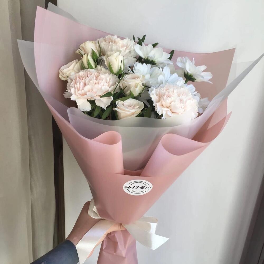 Нюдовый маленький