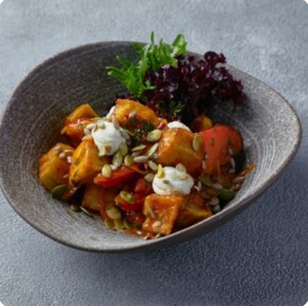 Салат с теплыми баклажанами