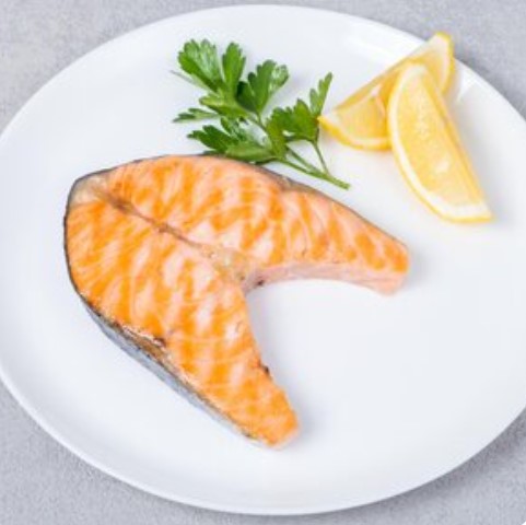 Стейк из лососевых