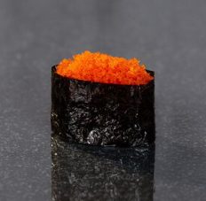 Гункан с икрой Тобико