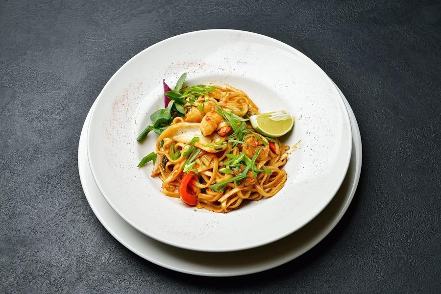 WOK с морепродуктами