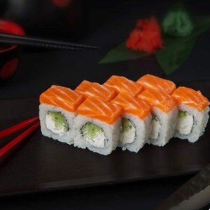 Pолл Филадельфия лайт с императорским лососем