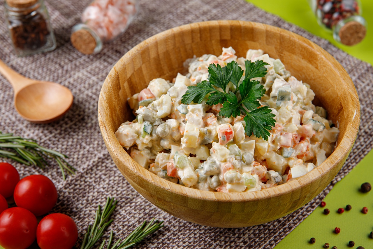 Оливье с курицей