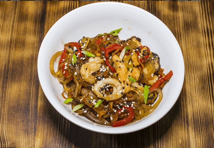 WOK c морепродуктами (рис)