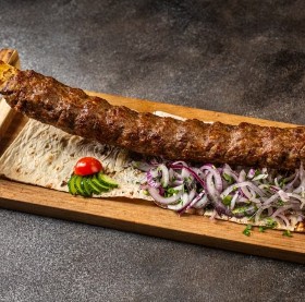 Люля-кебаб из говядины на кости