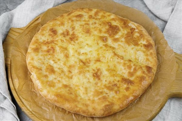 Хачапури Пхловани с фасолью