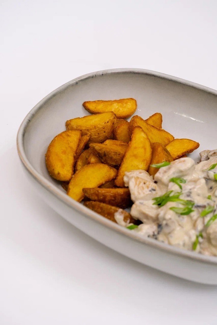 Сливочная курица с картофелем.