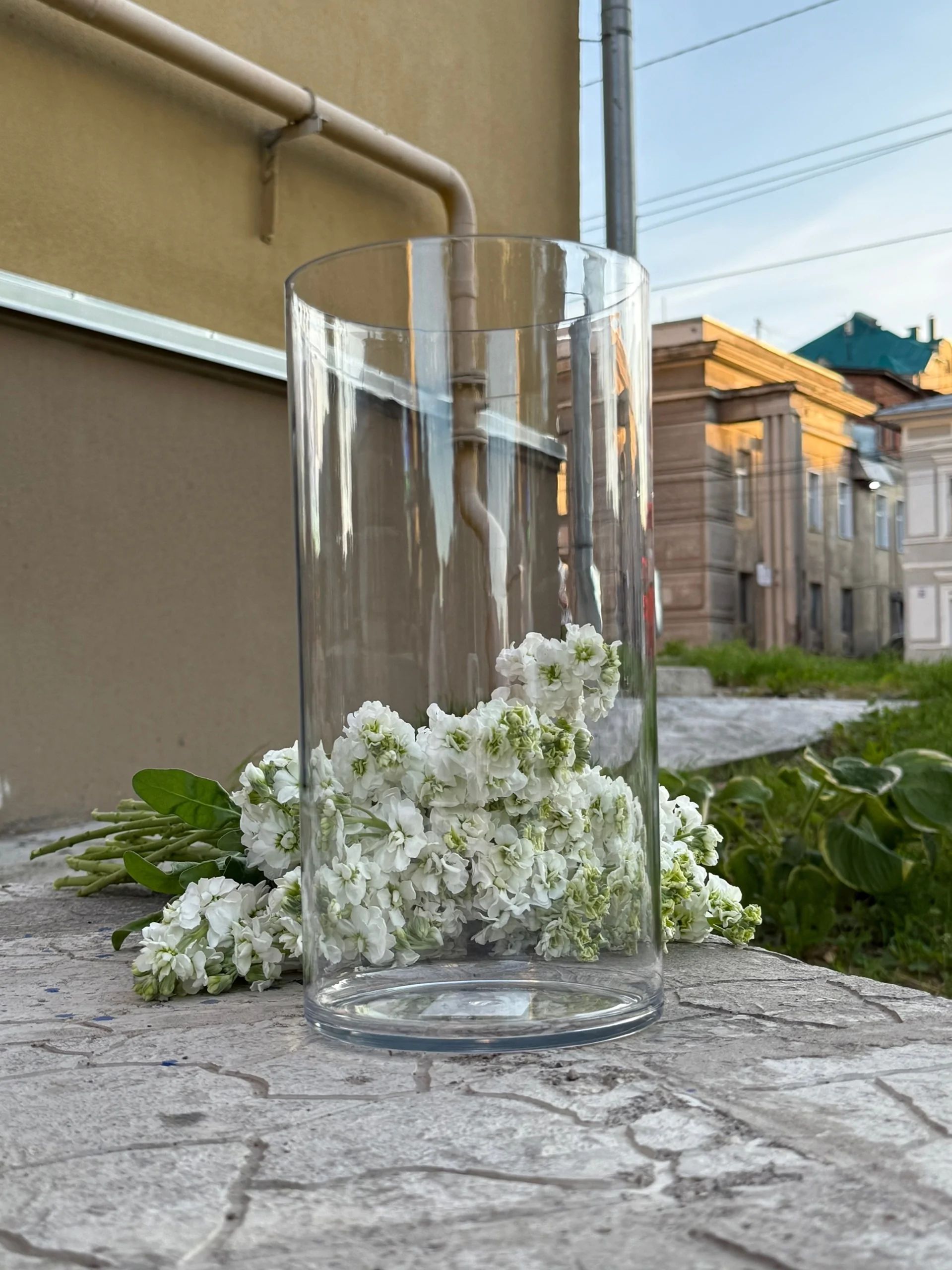 Ваза пластик 15*30 см.