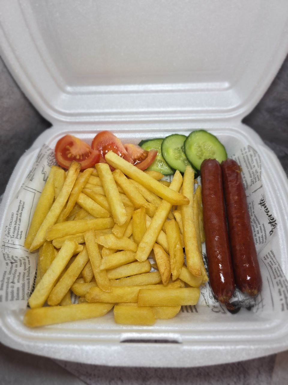 Картофель фри с охотничьими сосисками