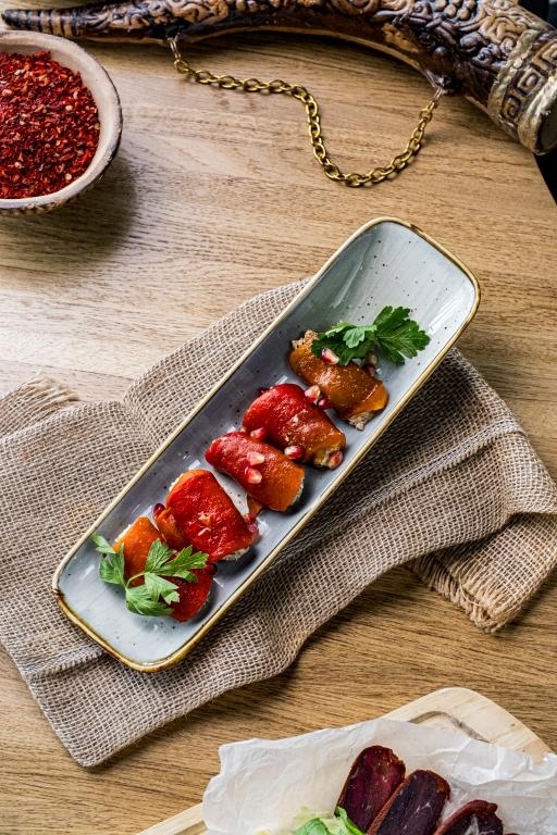 Д Рулетики из перца с орехами