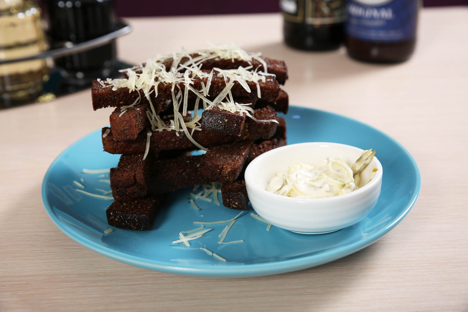Ирландские гренки с пармезаном