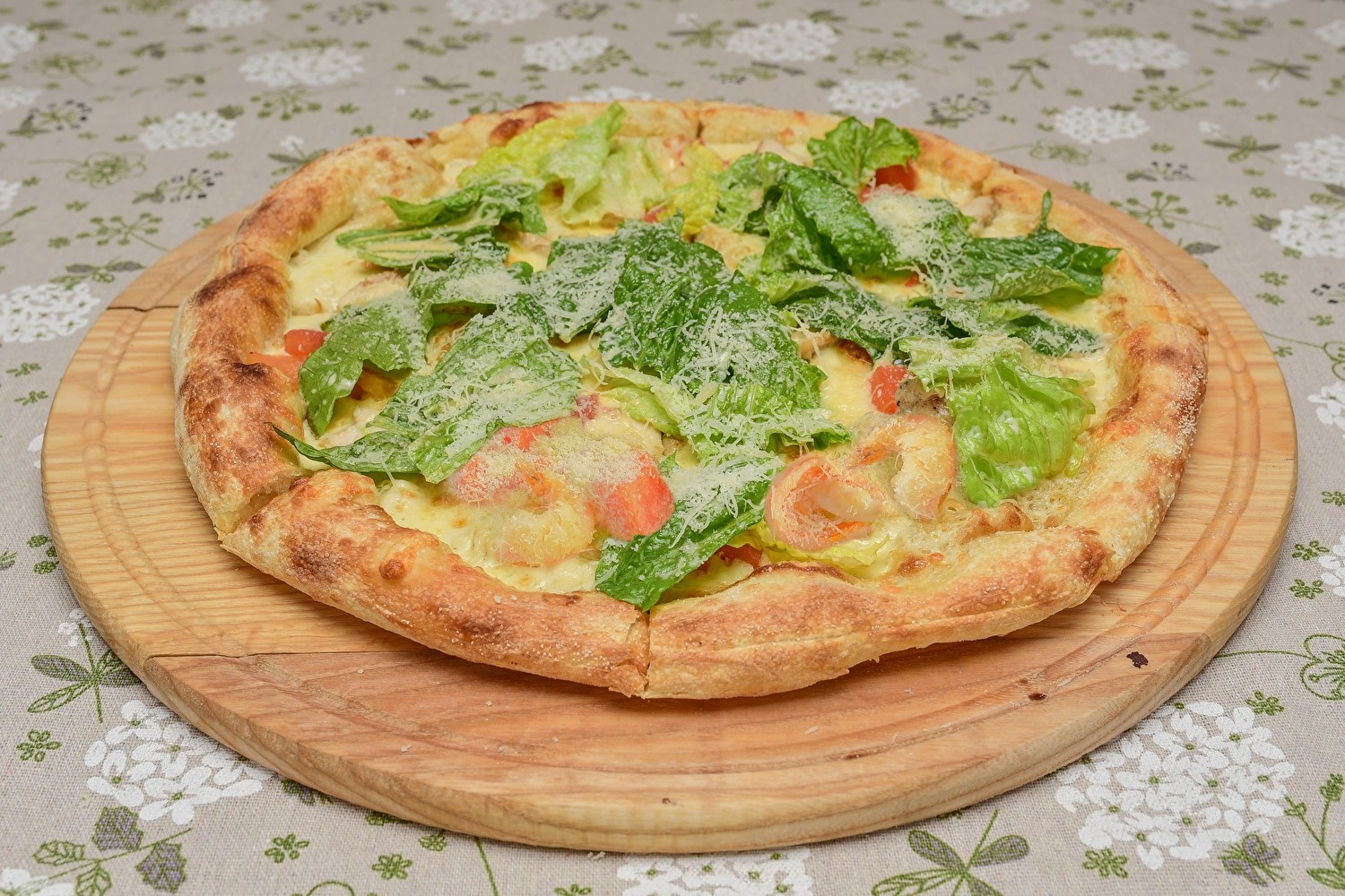 Пицца «цезарь с креветками» 35см