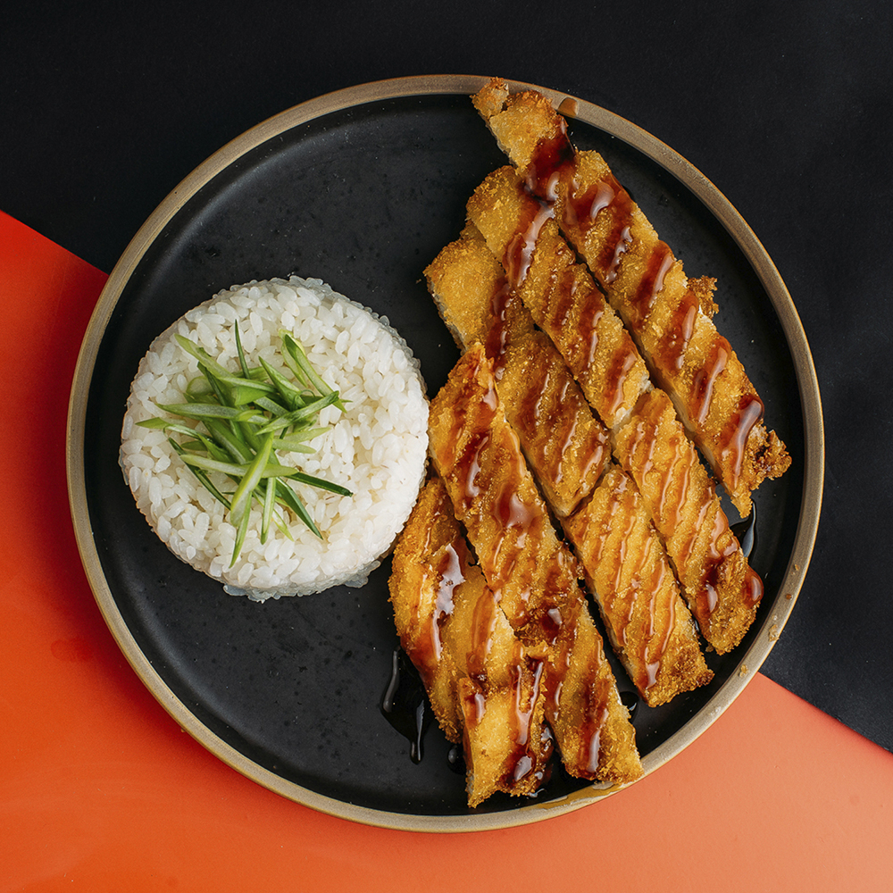 Куриная отбивная в панировке с рисом