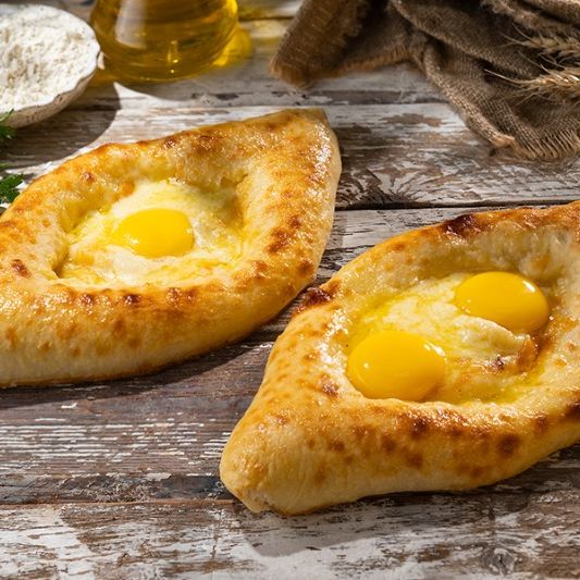 Хачапури по-аджарски (1 яичный желток)