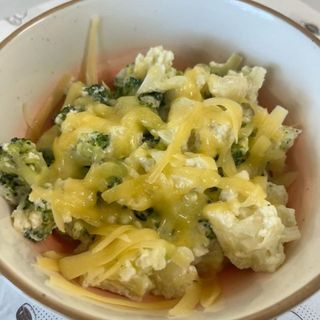 Запеканка с брокколи и цветной капустой