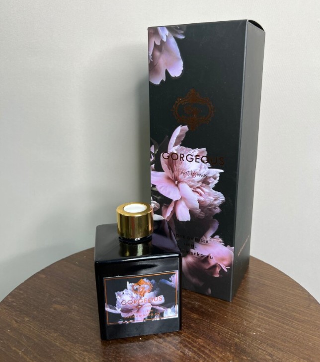 Диффузор в чёрной коробке Gorqeous