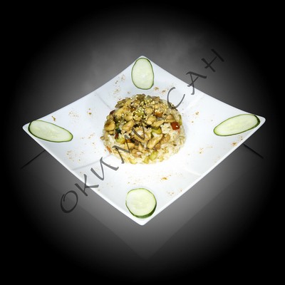 Жареный Рис с курицей и овощами