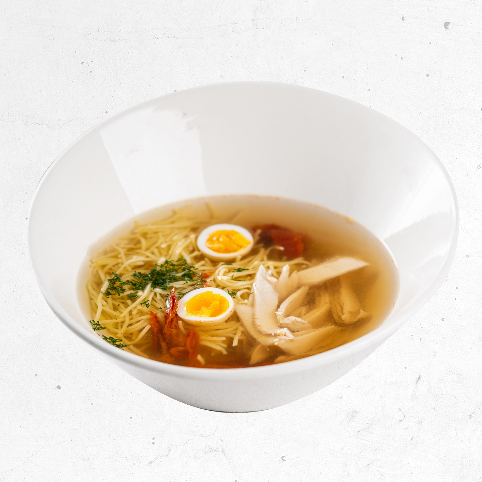 Просто Суп-лапша с индейкой, перепелиным яйцом и вялеными томатами