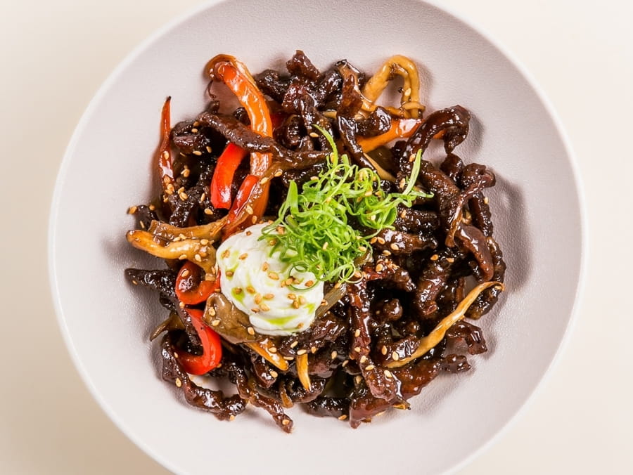 Говядина в соусе кальби