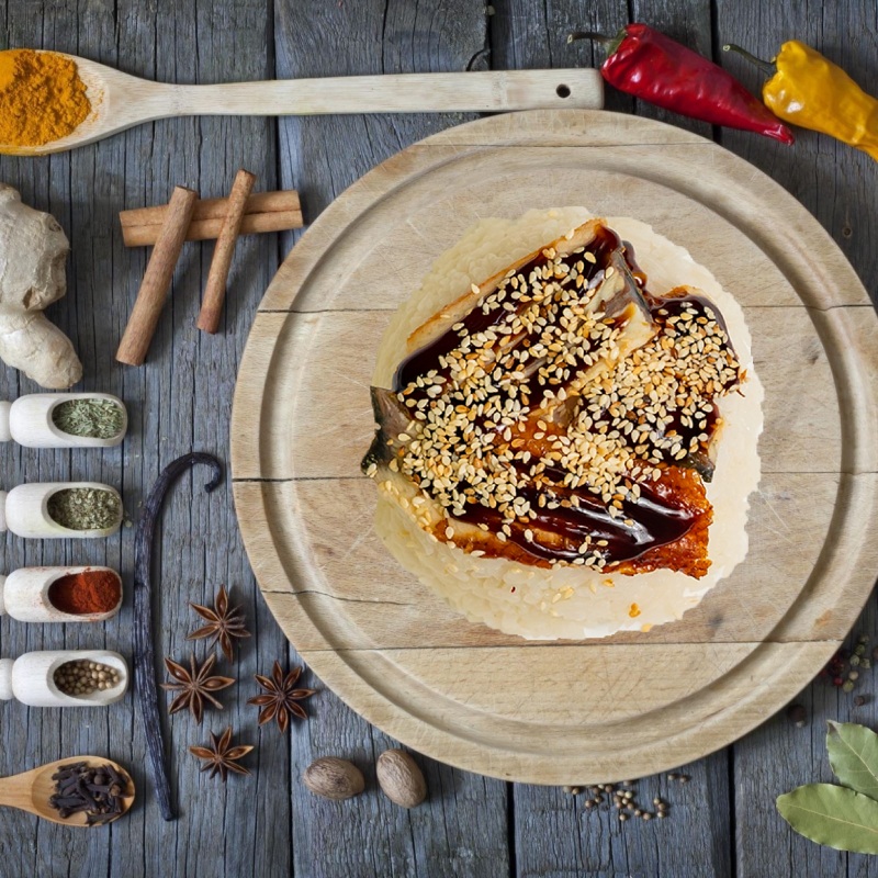 Угорь на рисе