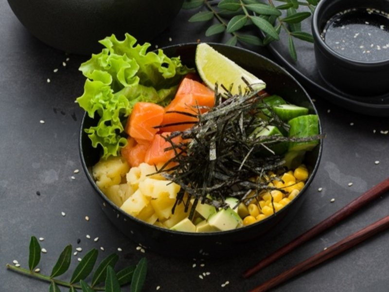 Поке с лососем