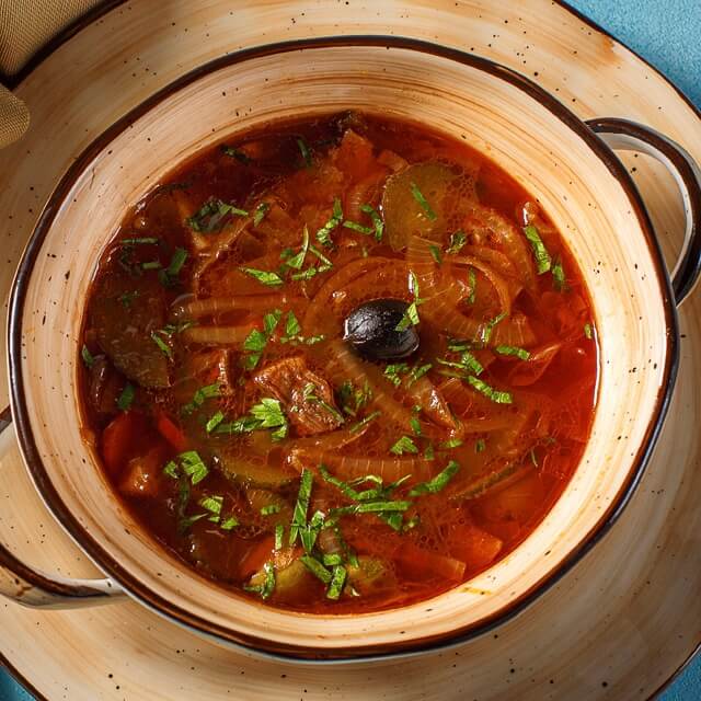 Солянка мясная