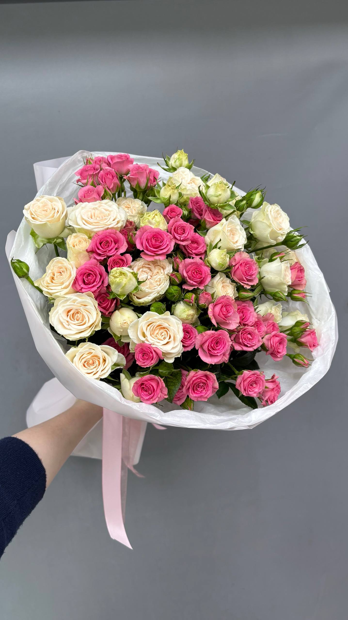 Букет из кустовых роз