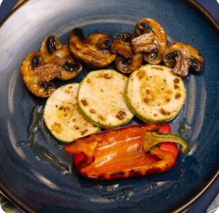 Овощи гриль с кокосовым соусом