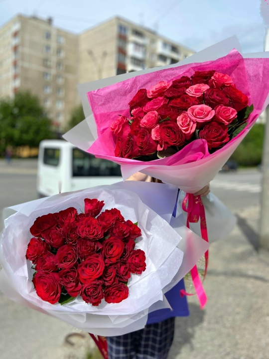 Букеты из 25 роз