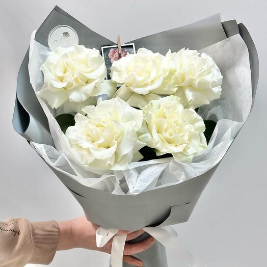 Букет «Ажур» из ажурных премиальных роз