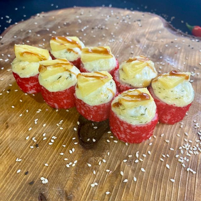 Зап. ролл с копченой курицей и ананасом