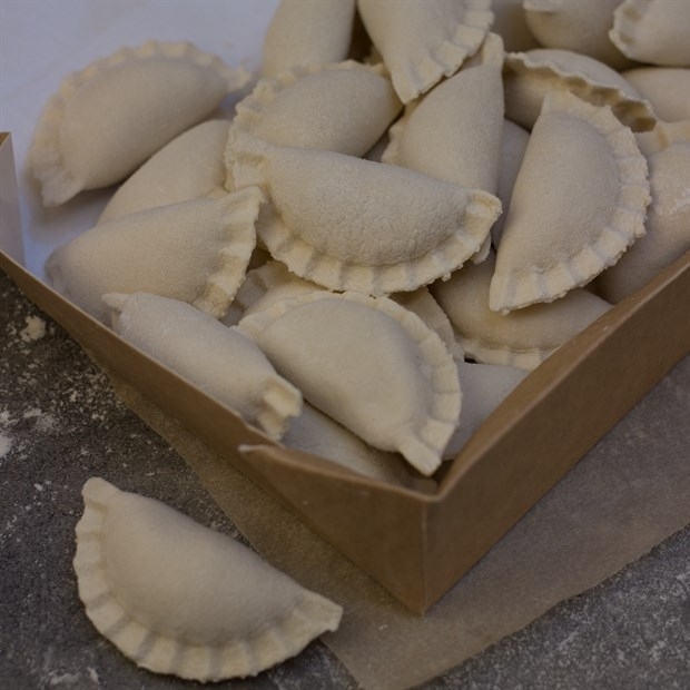 Вареники "Хуран кукли" с творогом и зеленым луком