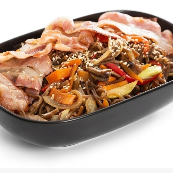 WOK с беконом